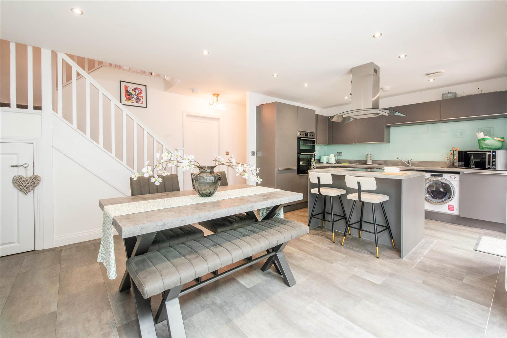 4 bed property in Elm Close, Preston